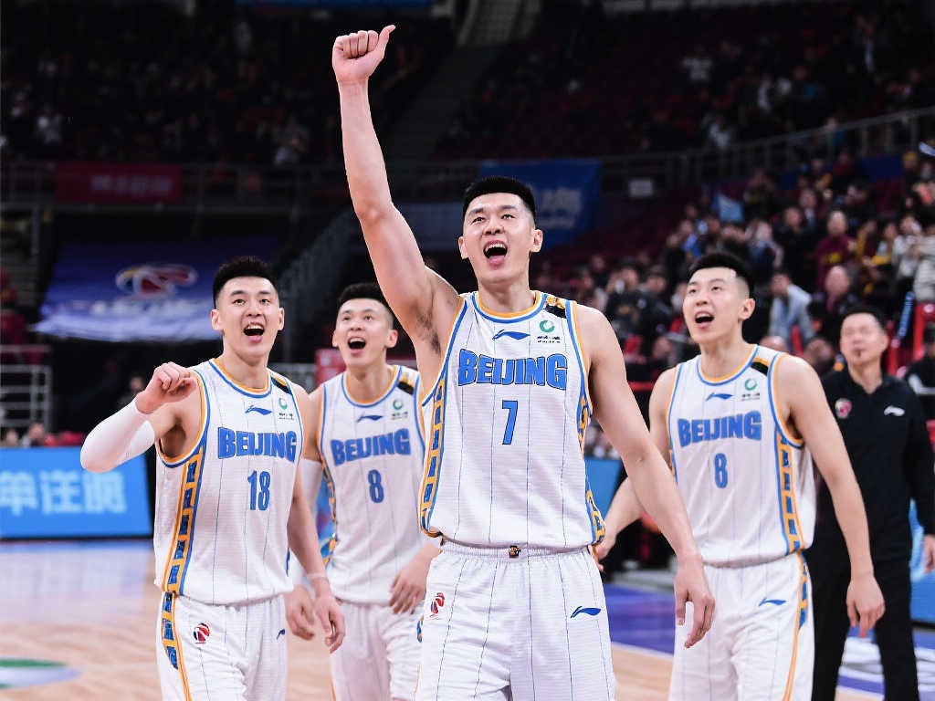 与青少年的