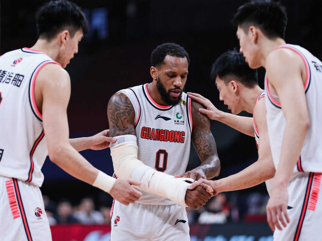 与维尼修斯 与维尼修斯
